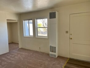 33 Dakota in Bishop, CA - Building Photo - Building Photo