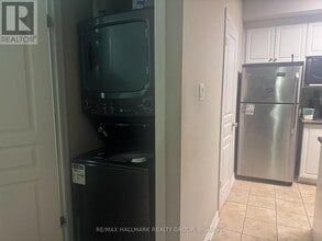 190 Hornchurch Ln in Ottawa, ON - Building Photo - Building Photo