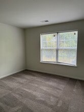 Maple Heights in Rising Sun, MD - Foto de edificio - Building Photo