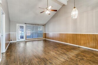 3009 Hilltop Dr in Euless, TX - Building Photo - Building Photo