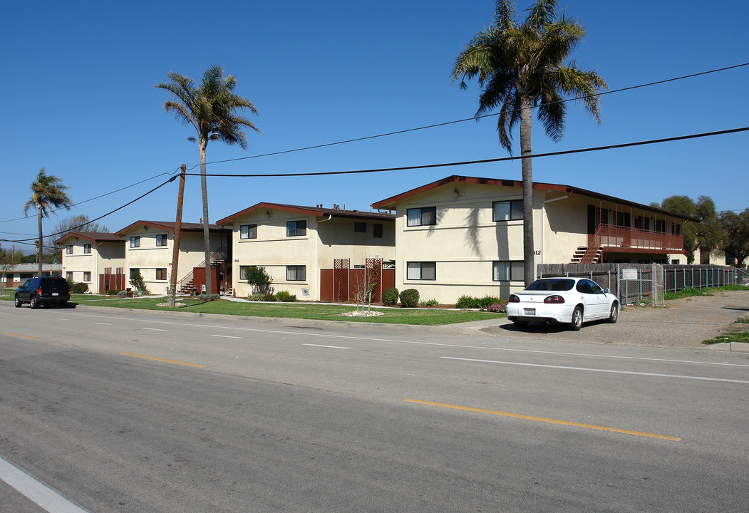 500-512 S I St in Lompoc, CA - Building Photo