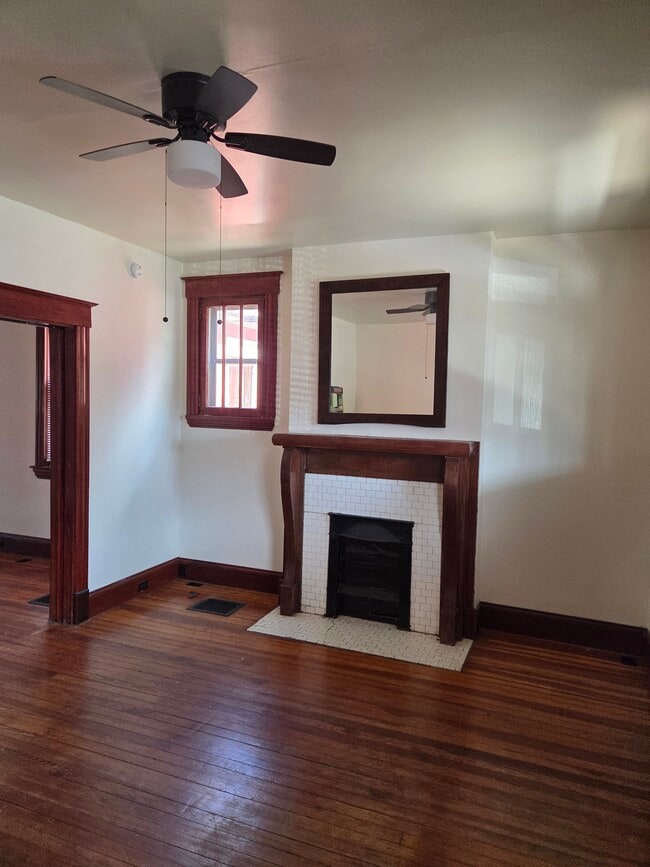 229 E 5th St, Unit 1, Unit 1