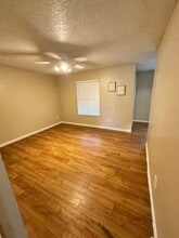 Runnymede in Austin, TX - Foto de edificio - Building Photo