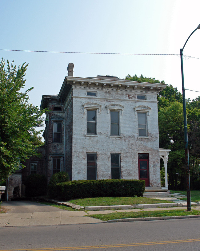 648 E High St in Springfield, OH - Building Photo - Building Photo