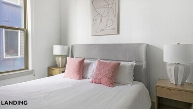 3030 Summer St, Unit 242 in Houston, TX - Building Photo - Building Photo