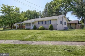 107 Birch Ct in Camp Hill, PA - Building Photo - Building Photo