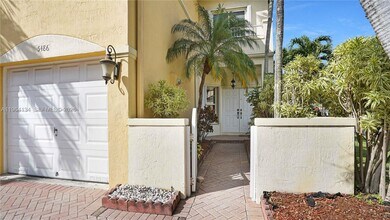 5486 NW 112th Path in Doral, FL - Building Photo - Building Photo