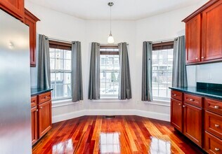 77 Adams St in Medford, MA - Building Photo - Building Photo
