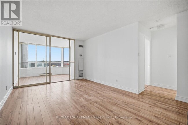 22 Clarissa Dr in Richmond Hill, ON - Building Photo - Building Photo