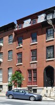 1021 St Paul St in Baltimore, MD - Building Photo
