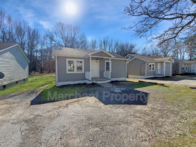 25 Agnew Rd in Greenville, SC - Building Photo