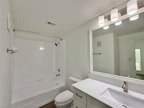 6740 Windhaven Pkwy in The Colony, TX - Building Photo - Building Photo