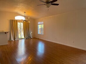 4948 Bayridge Ln in Reno, NV - Building Photo - Building Photo