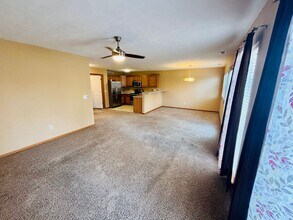 1709 N 176th Plaza in Omaha, NE - Building Photo - Building Photo