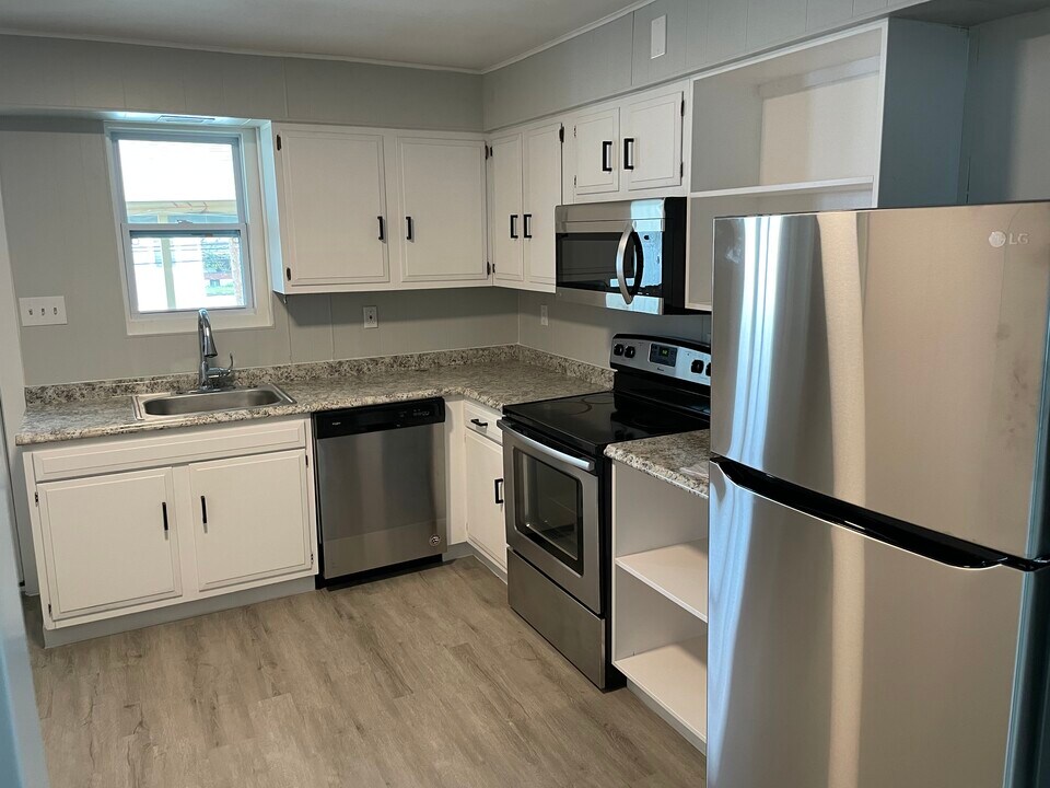 628 4th Ave, Unit Apt 1 in New Kensington, PA - Foto de edificio