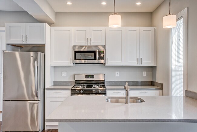 147 Boston St, Unit 3