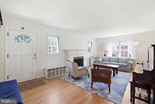 7322 Edmonston Rd in College Park, MD - Building Photo