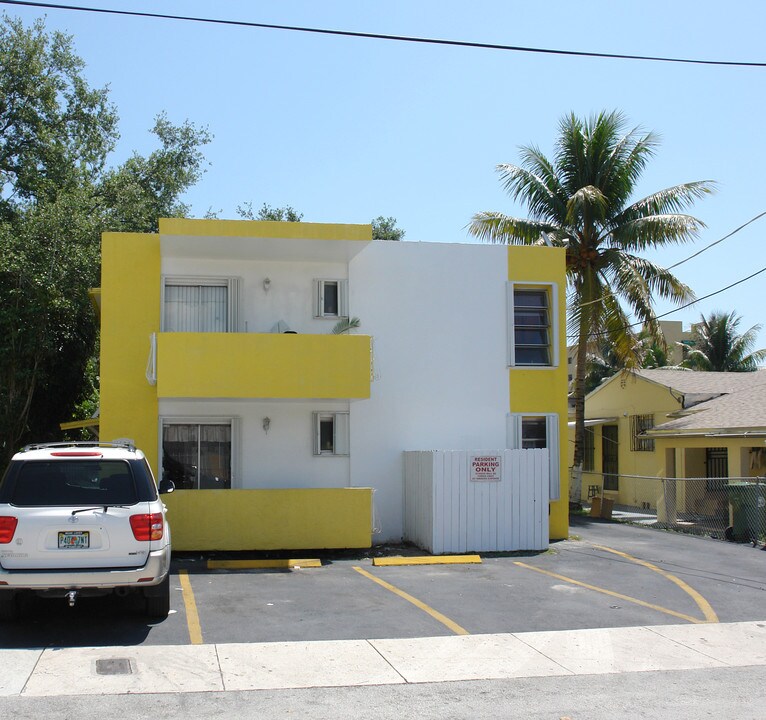 1523 NW 16th Ave in Miami, FL - Building Photo