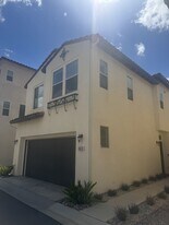 35374 Marabella Ct in Winchester, CA - Building Photo
