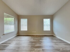 1516 Irishwood Ct in Middleburg, FL - Building Photo - Building Photo