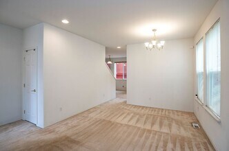 17738 110th Pl SE in Renton, WA - Building Photo - Building Photo