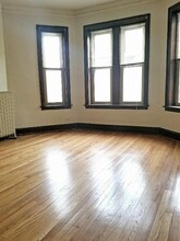 4225 N Paulina St, Unit 4225-E2 in Chicago, IL - Building Photo - Building Photo