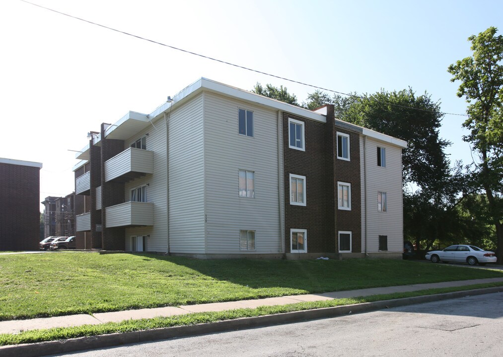 533-541 Brooklyn Ave in Kansas City, MO - Building Photo