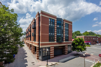 3800 Lofts in Arlington, VA - Foto de edificio - Building Photo