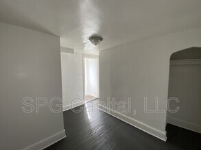 28 E Maple St in York, PA - Foto de edificio - Building Photo