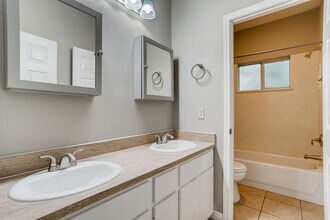 714 Harris Ave in Austin, TX - Building Photo - Building Photo