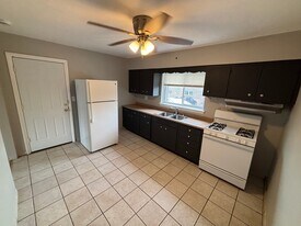 1601 S 58th Ave, Unit 1S in Cicero, IL - Building Photo