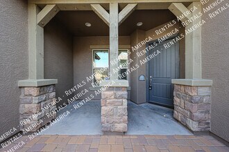 1935 W Sparrow Dr in Chandler, AZ - Foto de edificio - Building Photo