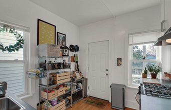 632 Adams St NE in Minneapolis, MN - Building Photo - Building Photo