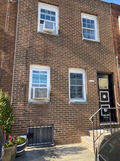 1112 Latona St in Philadelphia, PA - Building Photo
