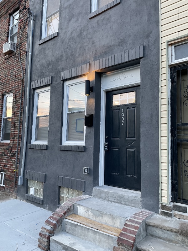 1837 E Sergeant St in Philadelphia, PA - Foto de edificio - Building Photo