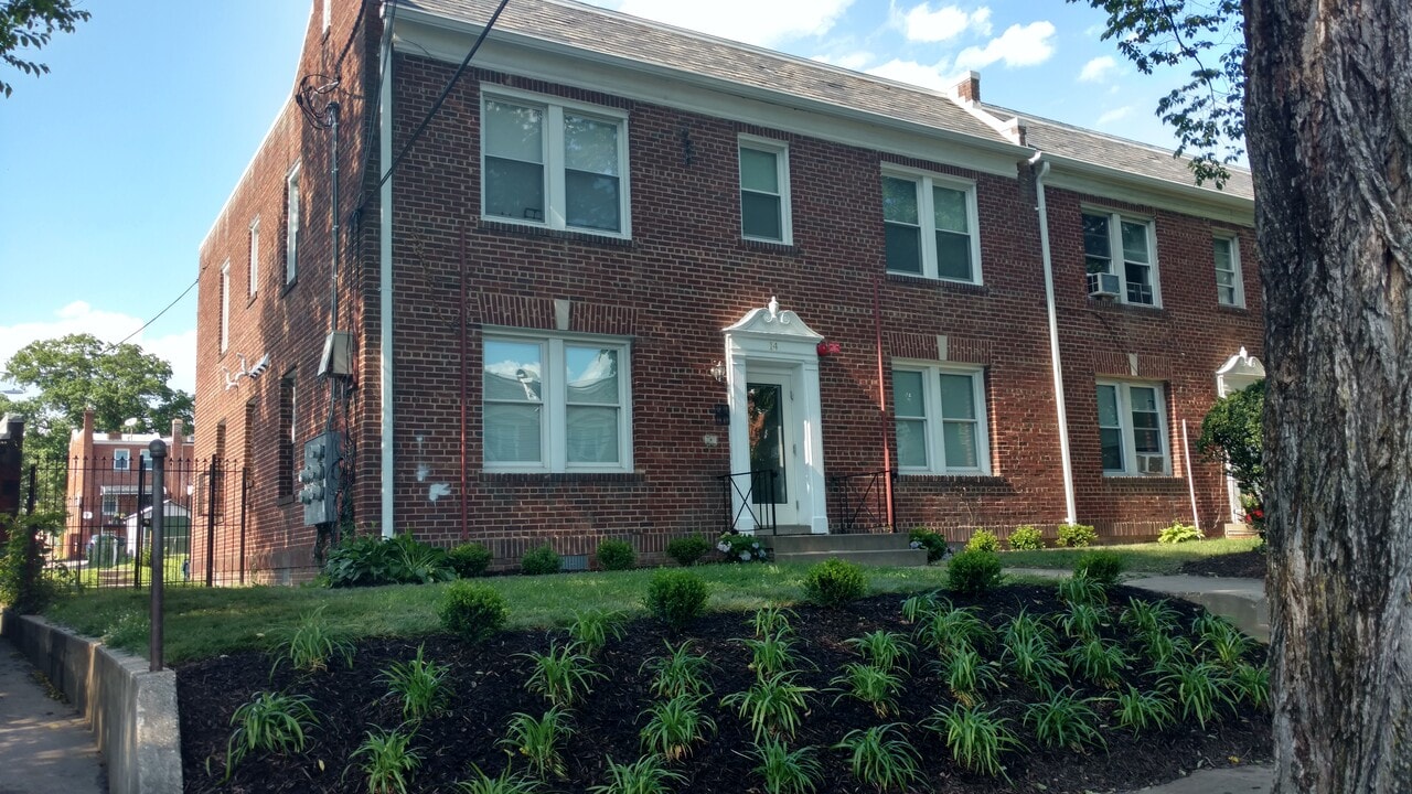 14 Gallatin St NE, Unit 2 in Washington, DC - Building Photo