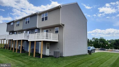 365 Sophie St in Strasburg, VA - Building Photo - Building Photo
