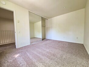 6333 College Grove Way in San Diego, CA - Building Photo - Building Photo