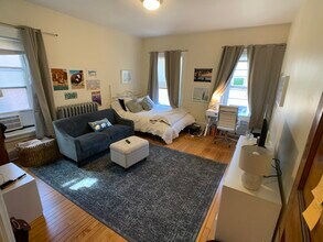 456 Park Dr, Unit 3 in Boston, MA - Foto de edificio - Building Photo