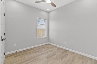 100 Yosemite Dr-Unit -1 in Mission, TX - Building Photo - Building Photo
