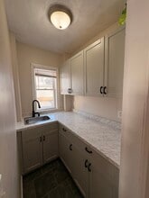 347 Woonasquatucket Ave, Unit 1 in North Providence, RI - Building Photo - Building Photo