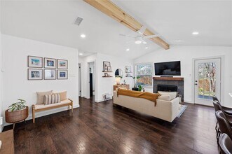 3836 Arrow Dr in Austin, TX - Building Photo - Building Photo