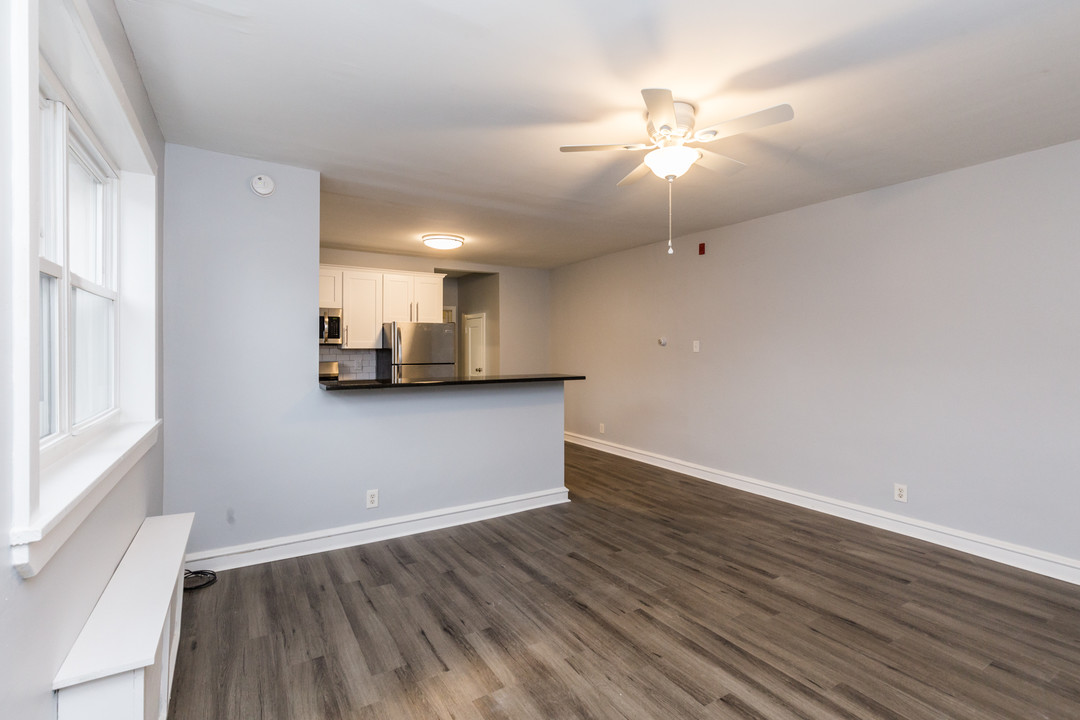 2816 Edgemont St in Philadelphia, PA - Building Photo