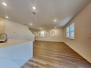 318 Calla Lily Ct in Summerville, SC - Foto de edificio - Building Photo