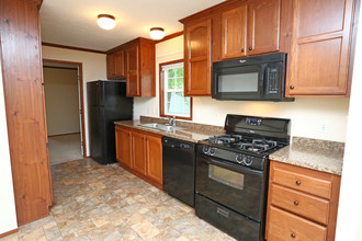 Lakeview in Ypsilanti, MI - Building Photo - Interior Photo