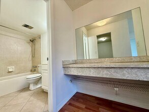 7173 Orange Dr in Davie, FL - Building Photo - Building Photo