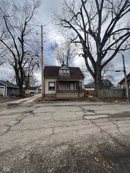 2821 E 13th St in Indianapolis, IN - Building Photo