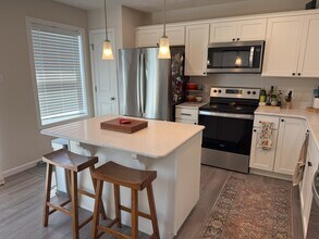 120 Veery Wy in Port Matilda, PA - Building Photo - Building Photo