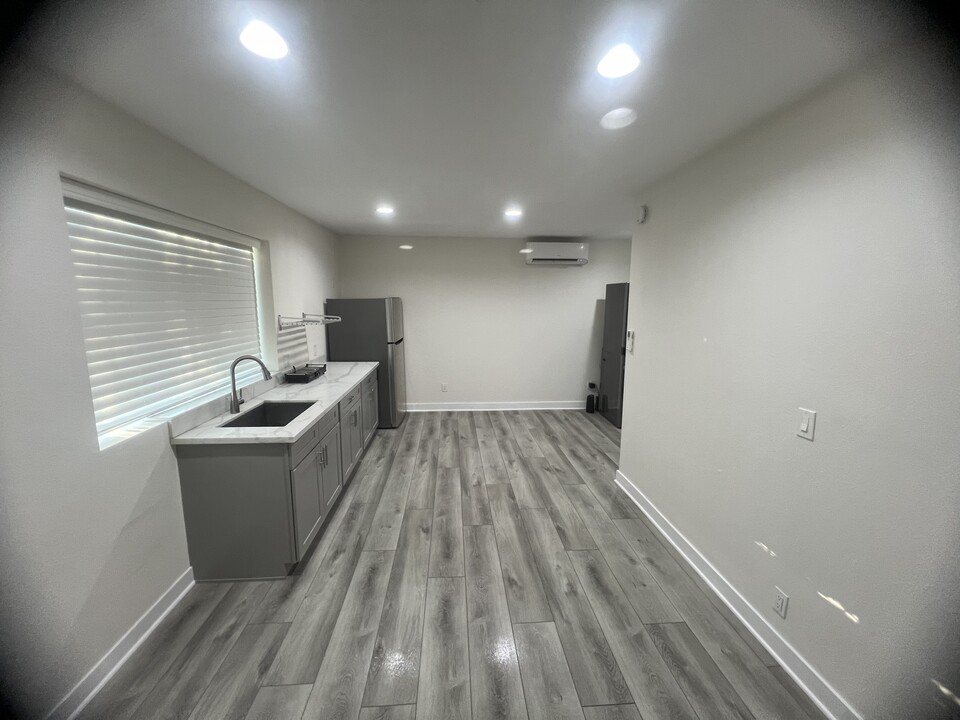2330 Sebring St, Unit B in Simi Valley, CA - Building Photo
