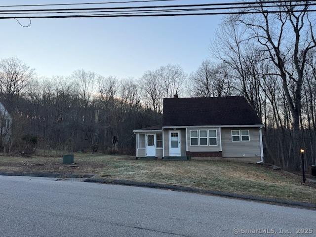 49 Gates Rd in Lebanon, CT - Building Photo